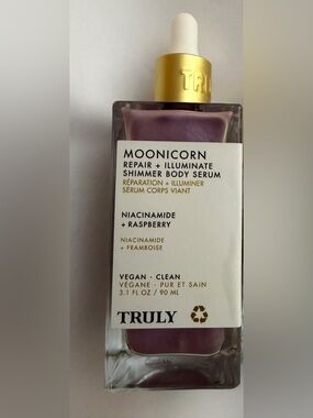 TRULY Moonicorn Repair + Illuminate Shimmer Body Serum- Raspberry & Niacinamide